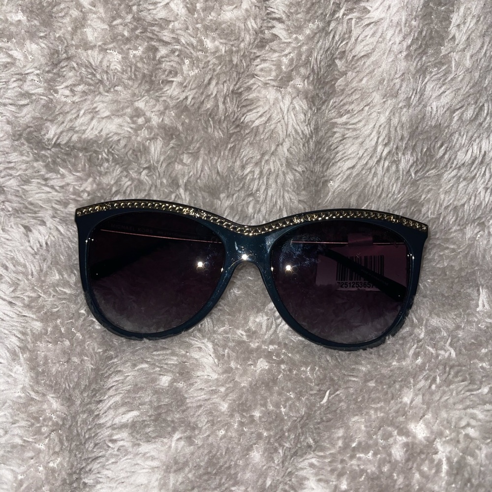 FINAL SALE 🔥Michael kors sunglasses - Picture 10 of 16